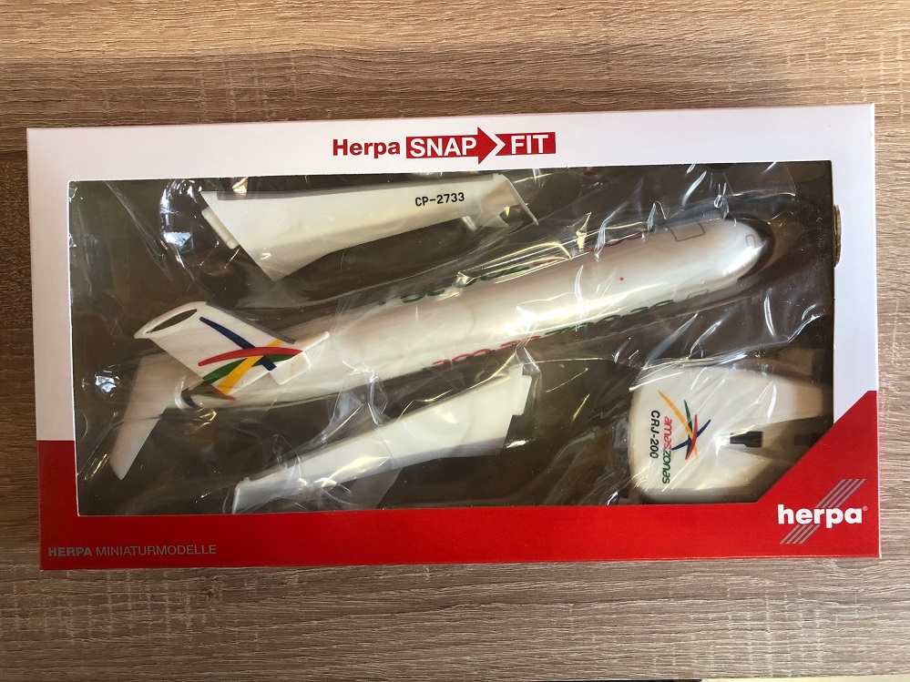 Herpa Snapfit 609685-001 - 1/100 Amaszonas CRJ-200 - Neu