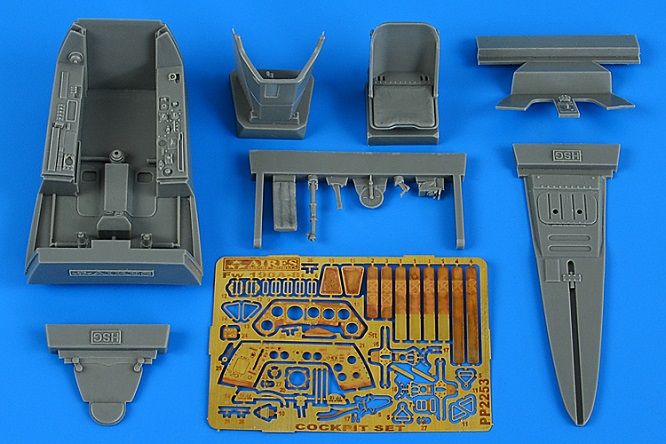 Aires 2253 - 1:32 Fw 190A-8 cockpit set for HASEGAWA - Neu