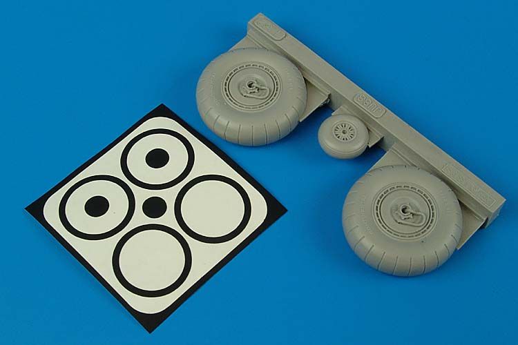 Aires 2086 - 1:32 Junkers Ju 88A-1 wheels & paint masks for Revell kit - Neu