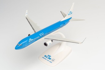 Herpa 613040 - 1/200 Snap Fit - KLM Boeing 737-800 – PH-BGC "Pijlstaart/Pintail"