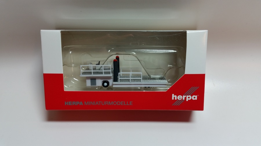 Herpa 557542 - 1/200 Scenix - Container Loader - Neu