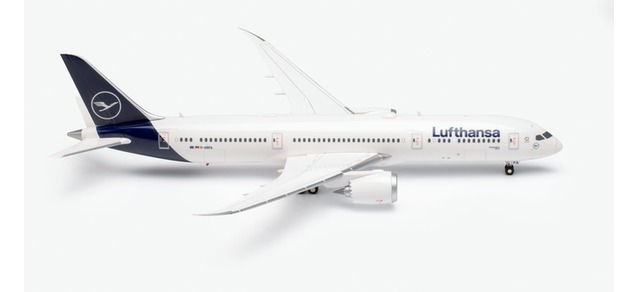 Herpa 572033 - 1/200 Lufthansa Boeing 787-9 Dreamliner – D-ABPA “Berlin”