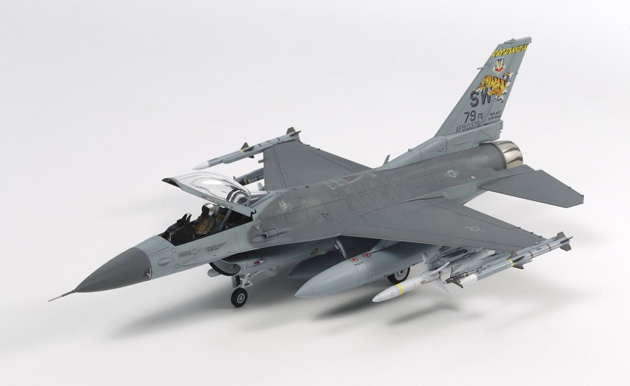 Tamiya 60788 - 1/72 Lockheed Martin F-16Cj (Block 50) Fighting Falcon - Neu